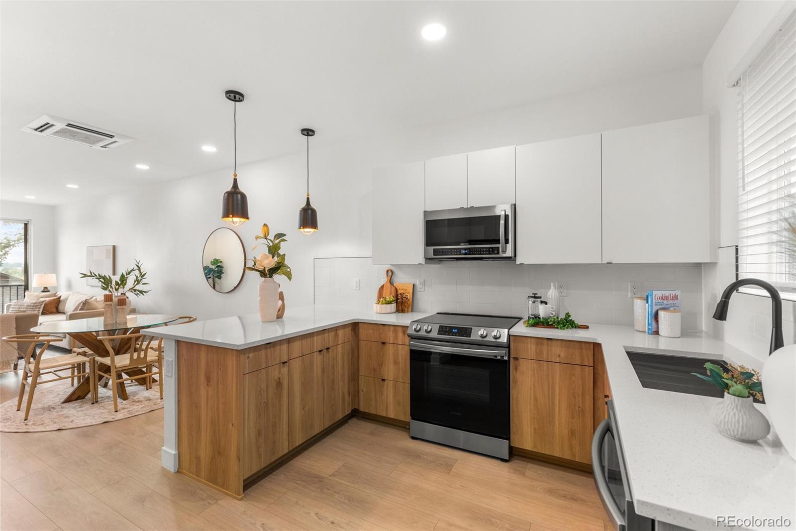 MLS Image #13 for 5128 w 26th avenue,denver, Colorado