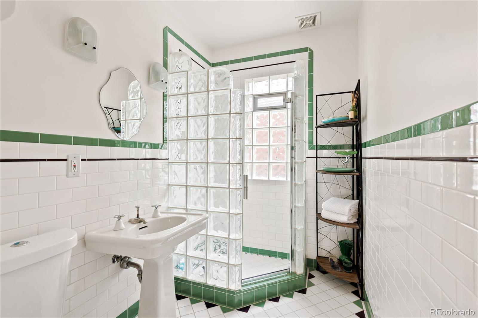 MLS Image #20 for 739  bellaire street,denver, Colorado