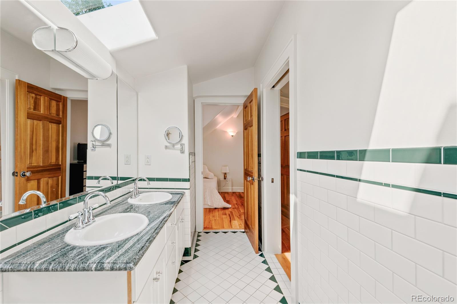 MLS Image #36 for 739  bellaire street,denver, Colorado