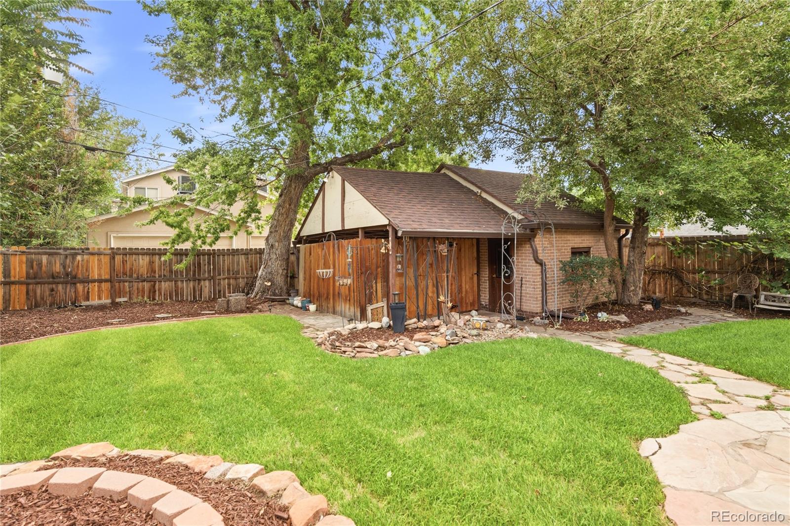 MLS Image #43 for 739  bellaire street,denver, Colorado