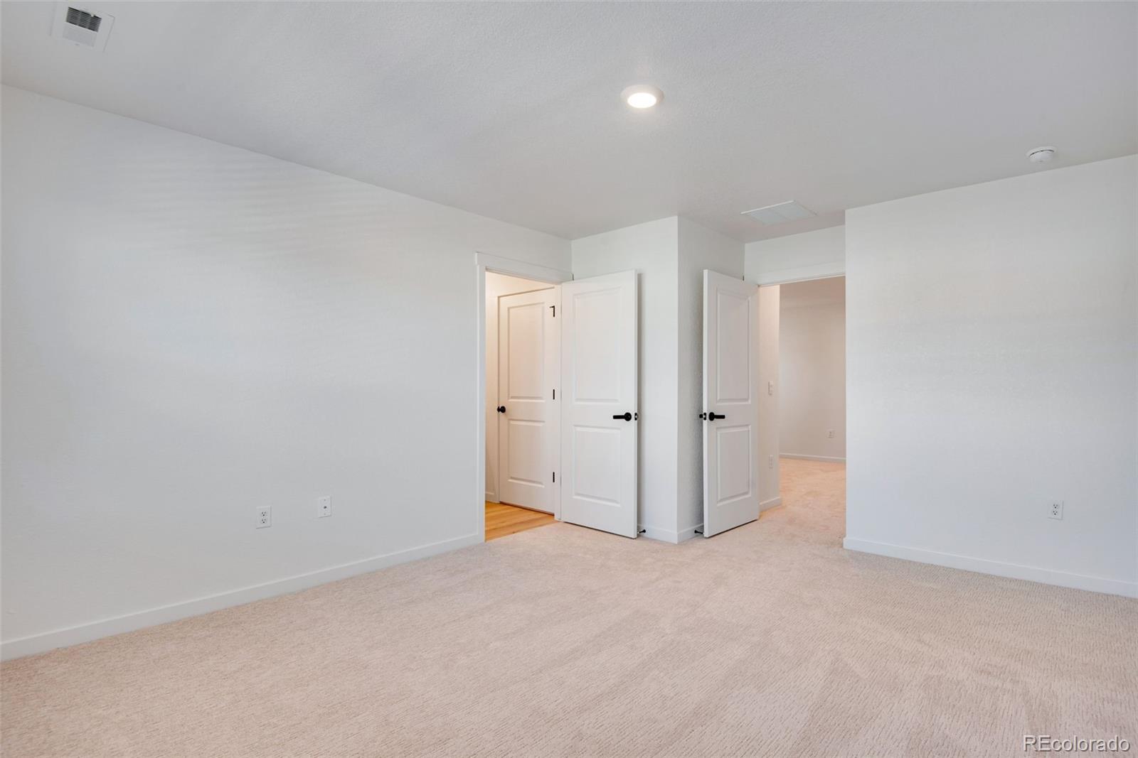 MLS Image #26 for 22614 e 6th place,aurora, Colorado
