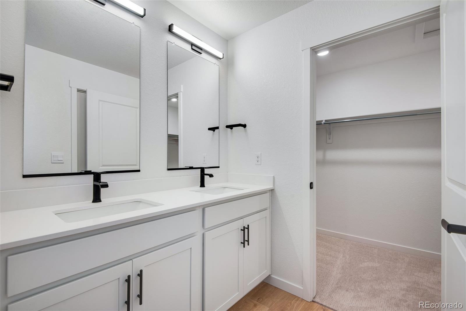 MLS Image #28 for 22614 e 6th place,aurora, Colorado