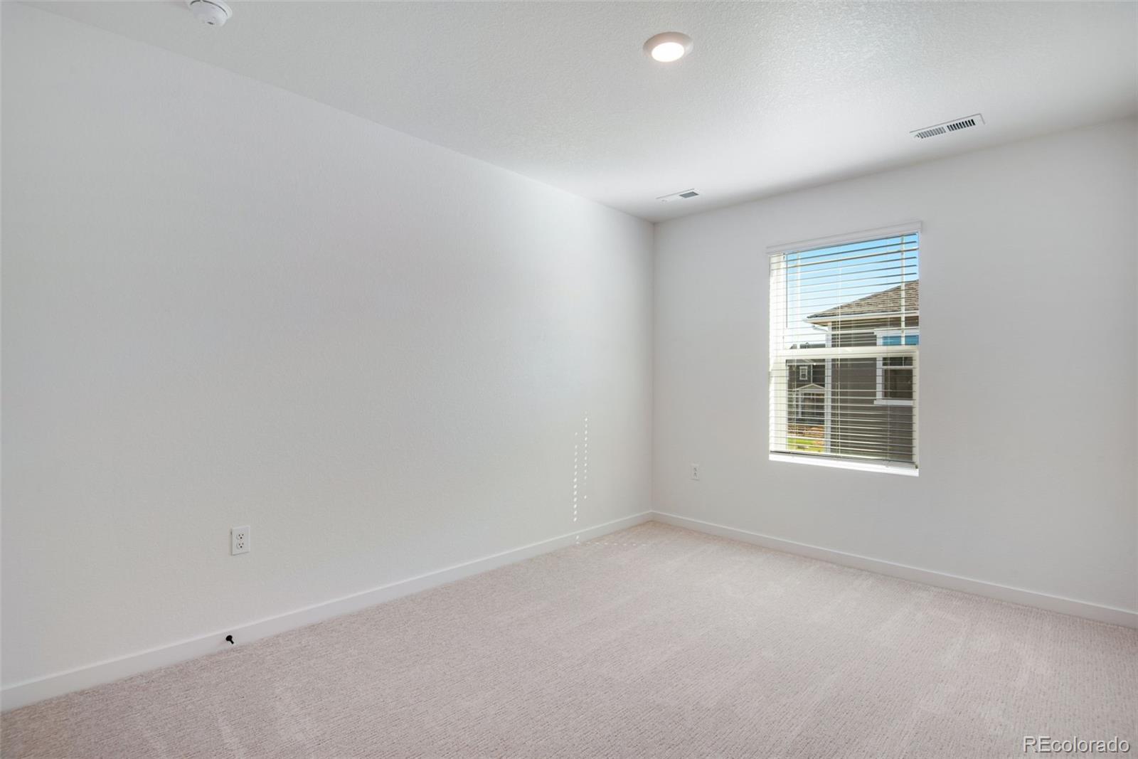 MLS Image #32 for 22614 e 6th place,aurora, Colorado