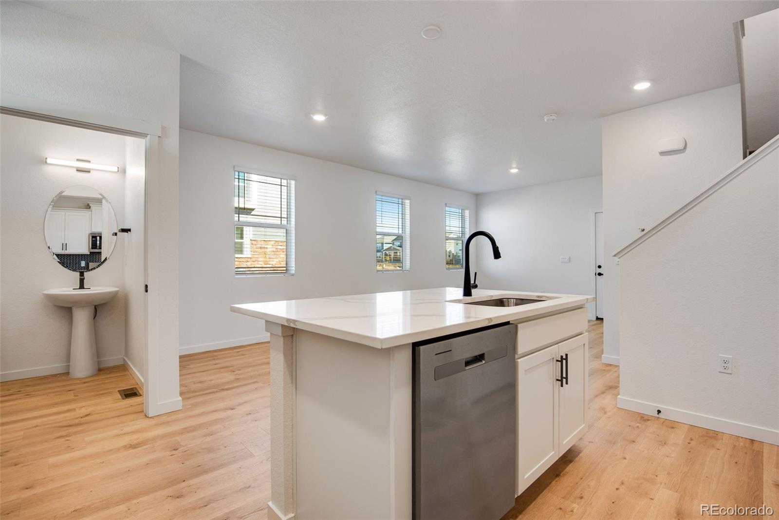 MLS Image #4 for 22614 e 6th place,aurora, Colorado