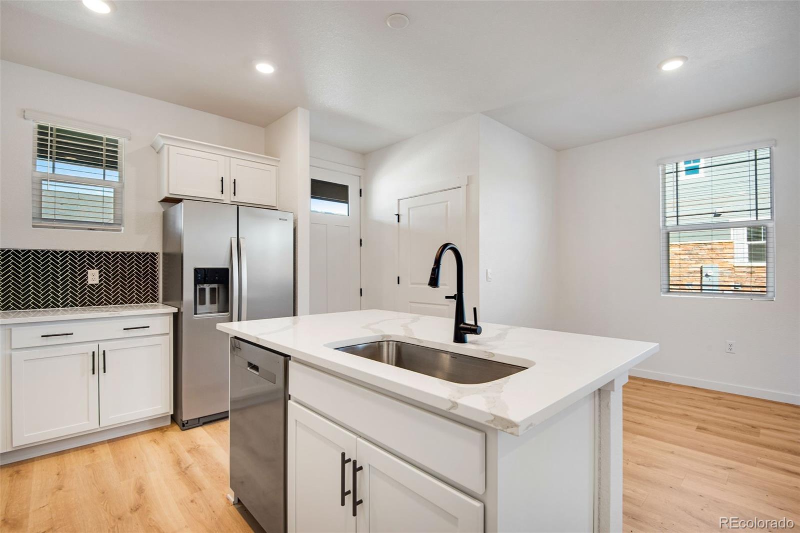 MLS Image #6 for 22614 e 6th place,aurora, Colorado