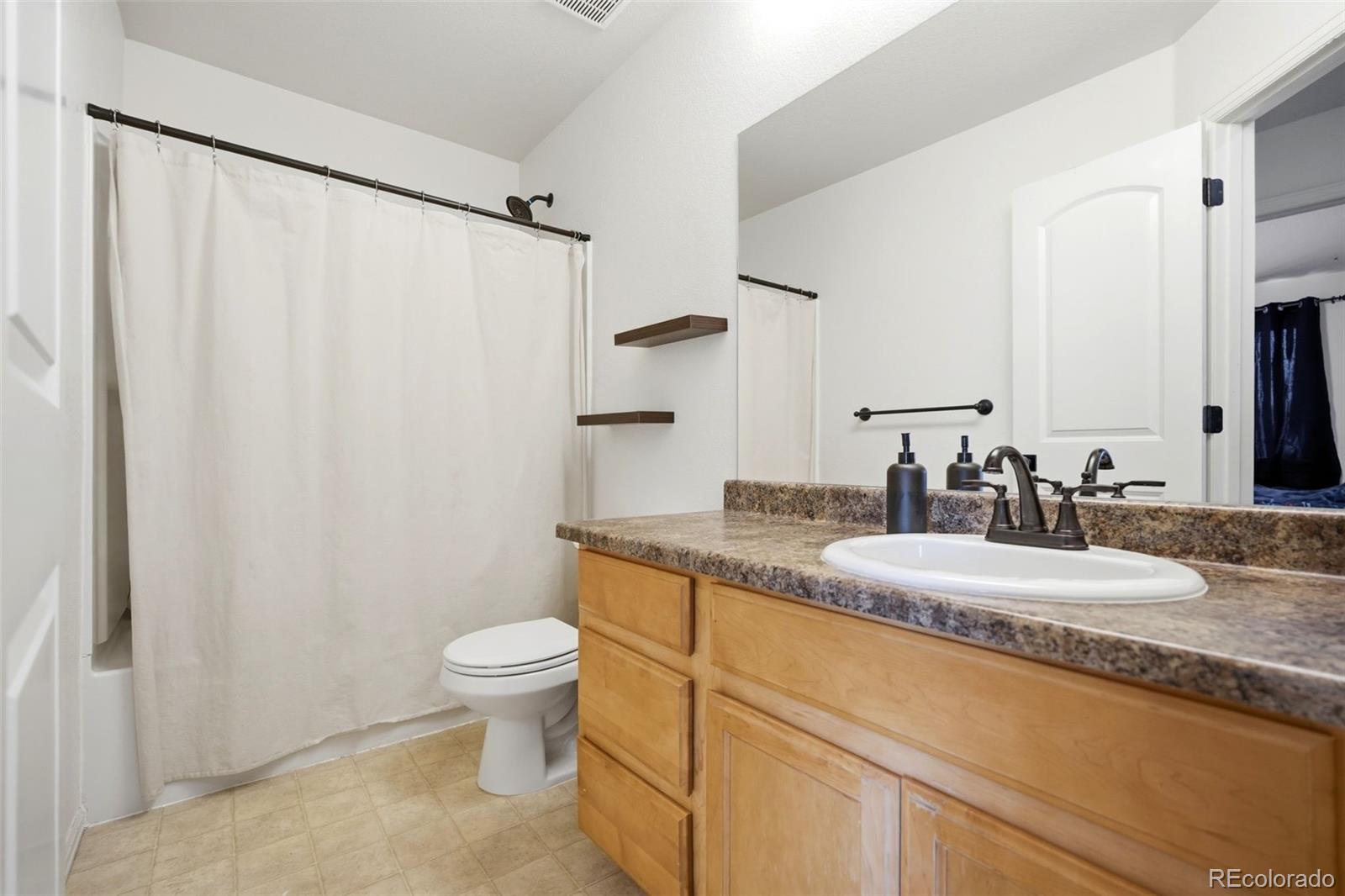 MLS Image #26 for 1992  thundercloud drive,windsor, Colorado