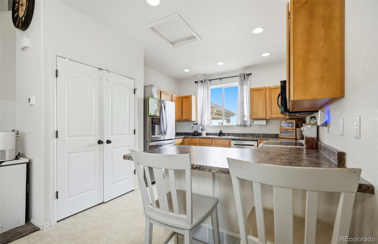 MLS Image #5 for 1992  thundercloud drive,windsor, Colorado
