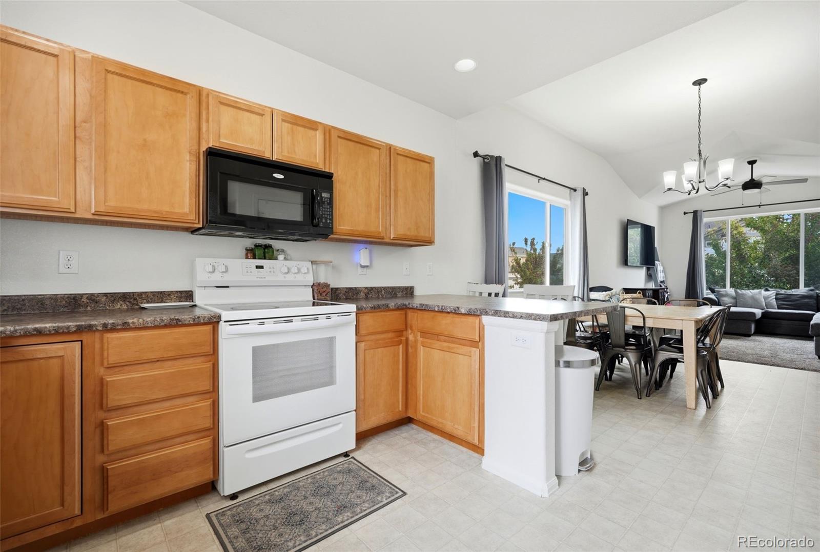 MLS Image #7 for 1992  thundercloud drive,windsor, Colorado