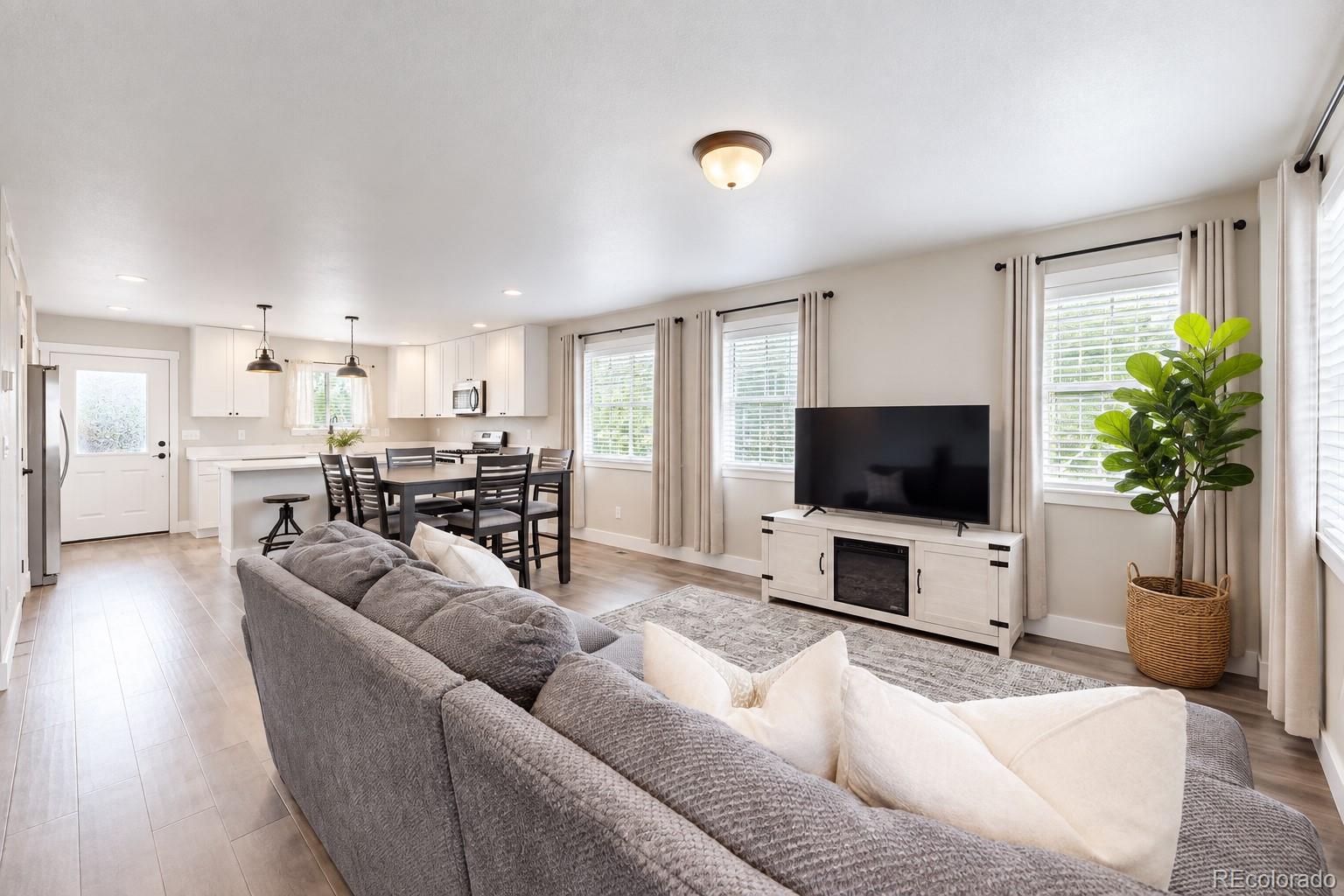 MLS Image #3 for 2652  diamondback drive,berthoud, Colorado