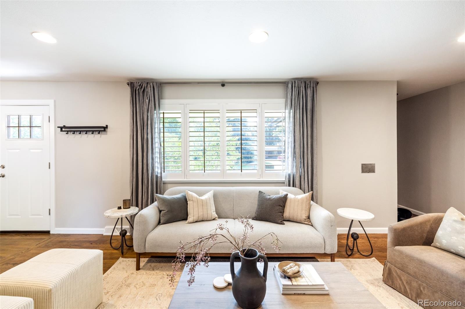 MLS Image #3 for 6114 s fairfield street,littleton, Colorado
