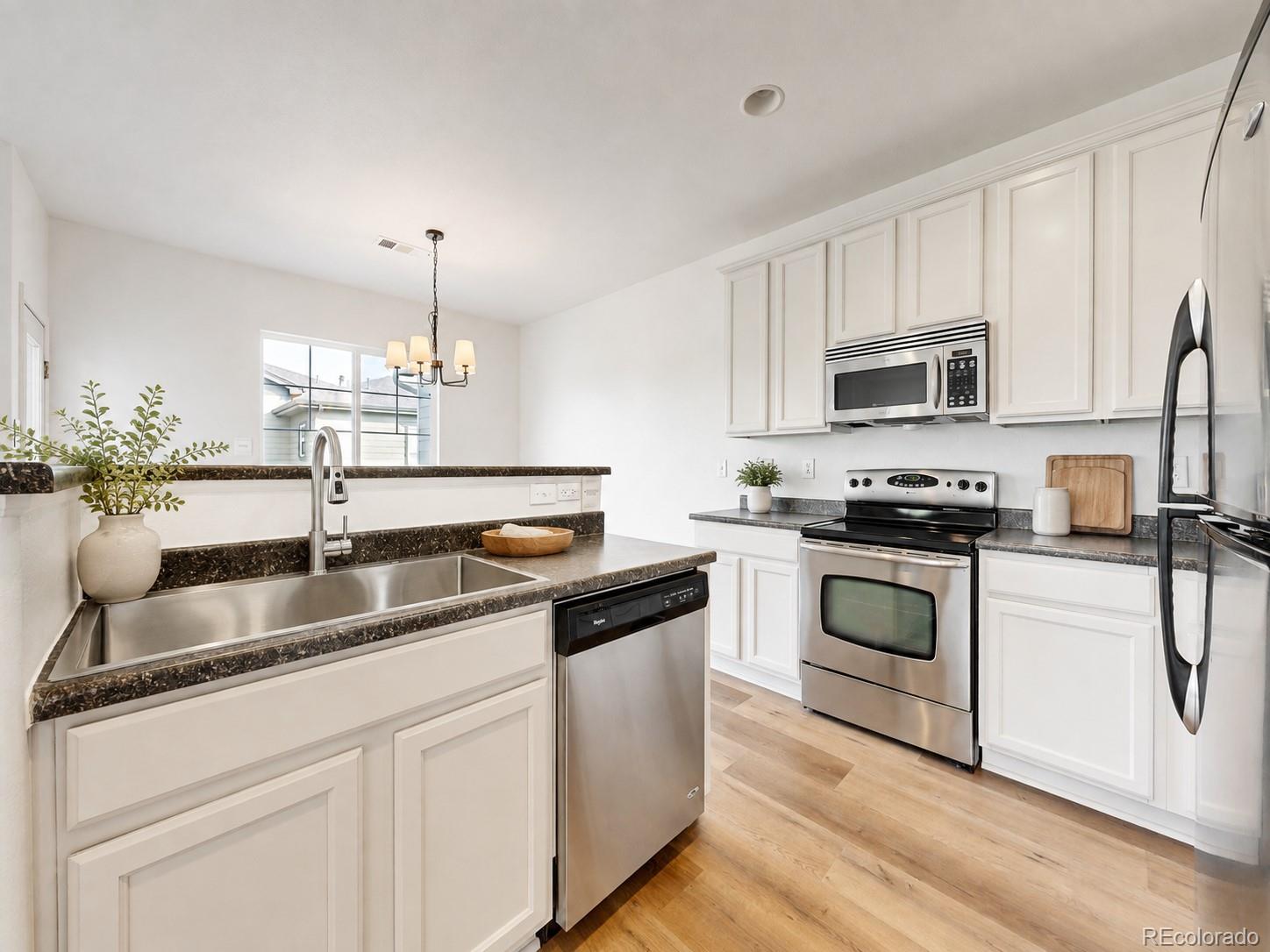 MLS Image #6 for 13002  grant circle c,thornton, Colorado