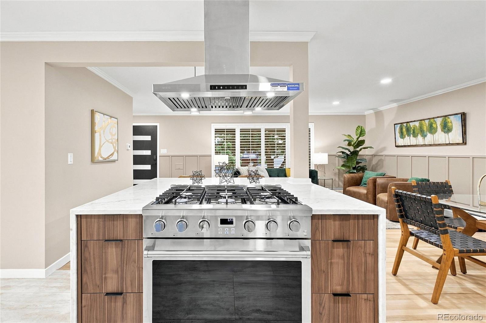 MLS Image #17 for 3851 s hillcrest drive,denver, Colorado