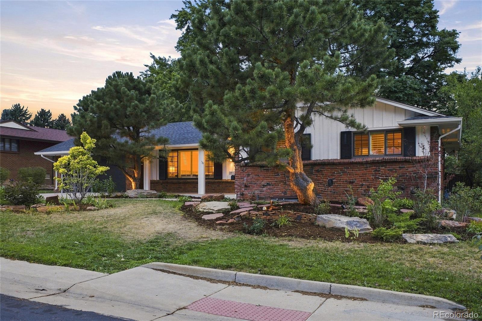MLS Image #3 for 3851 s hillcrest drive,denver, Colorado