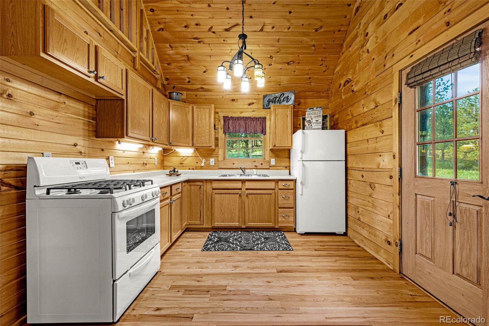 MLS Image #11 for 322  phoebus drive,florissant, Colorado