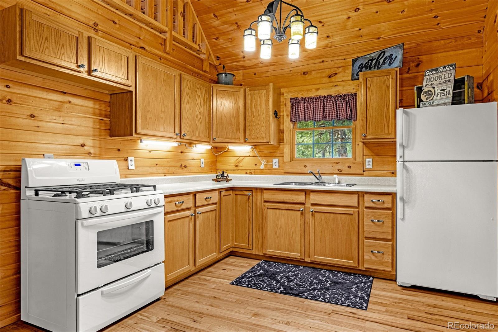 MLS Image #12 for 322  phoebus drive,florissant, Colorado