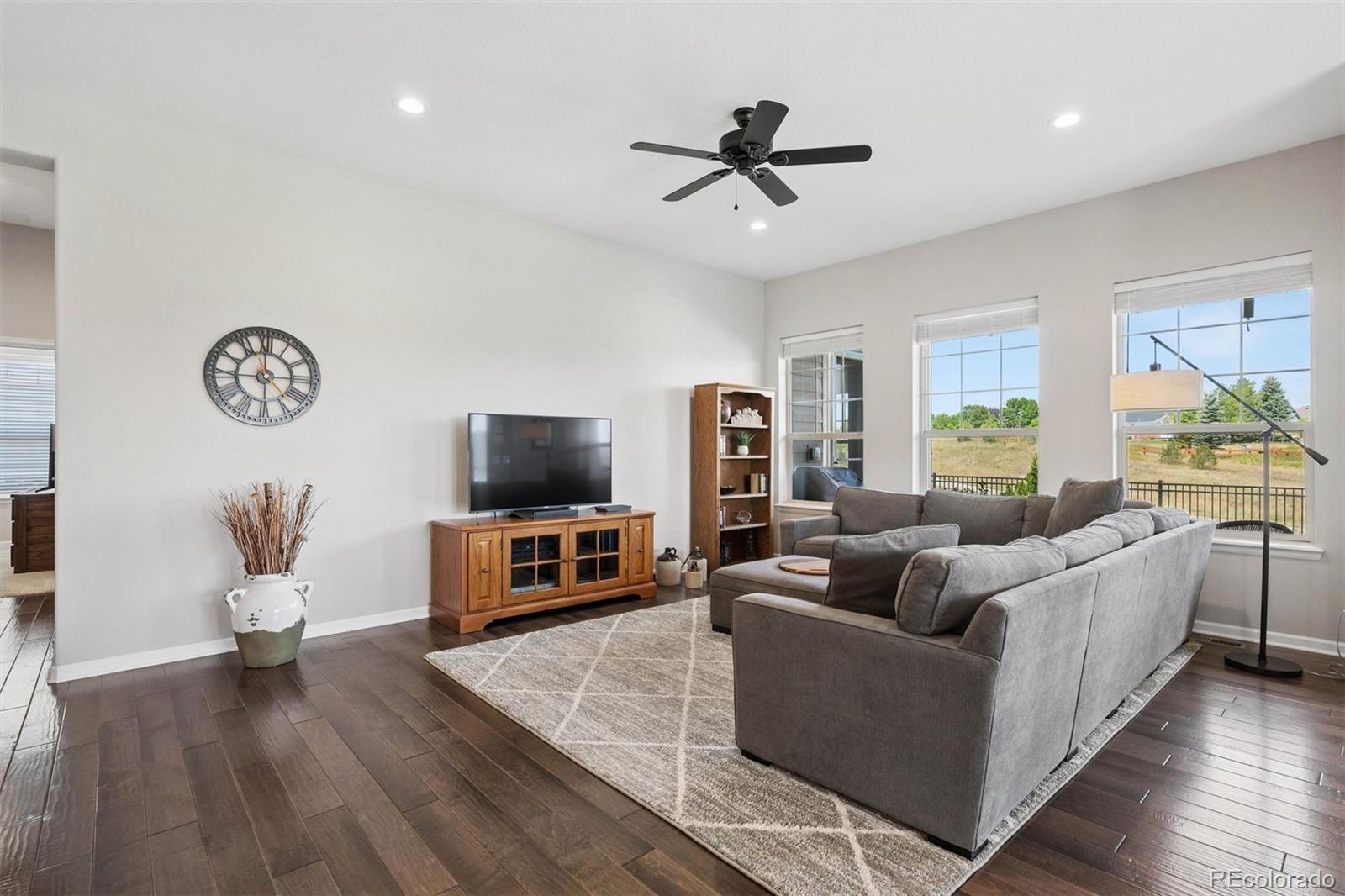 MLS Image #19 for 8322 s shawnee court,aurora, Colorado