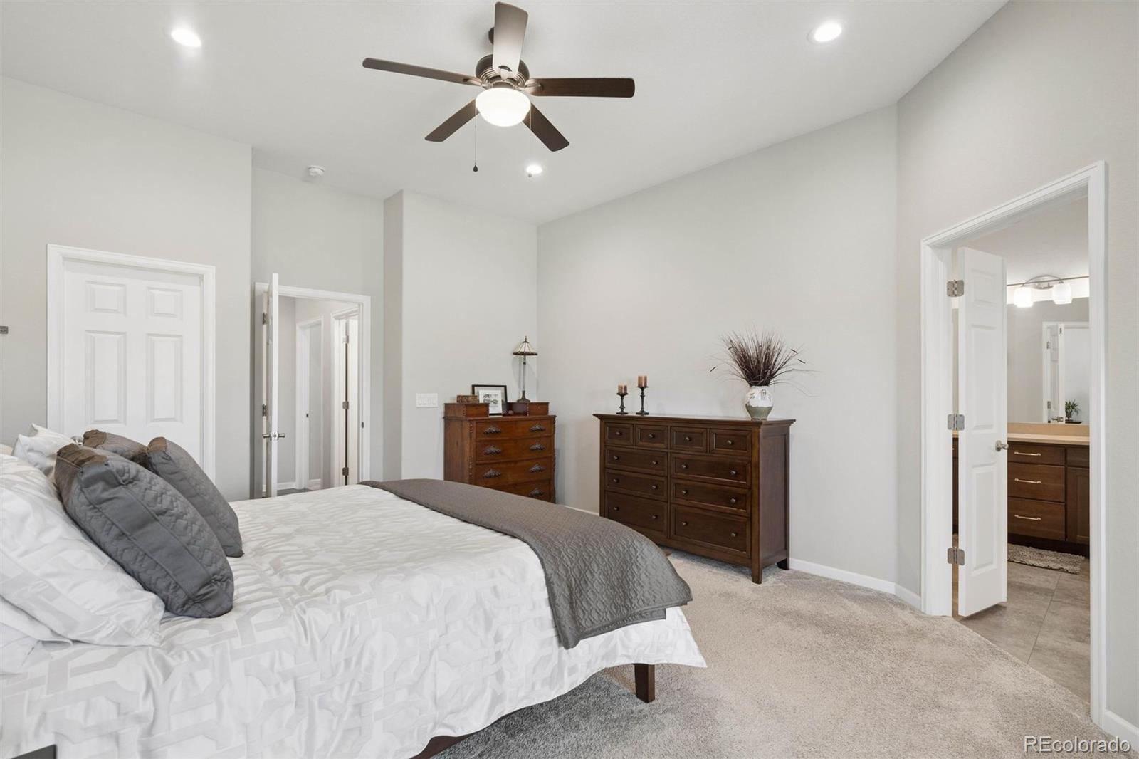 MLS Image #24 for 8322 s shawnee court,aurora, Colorado