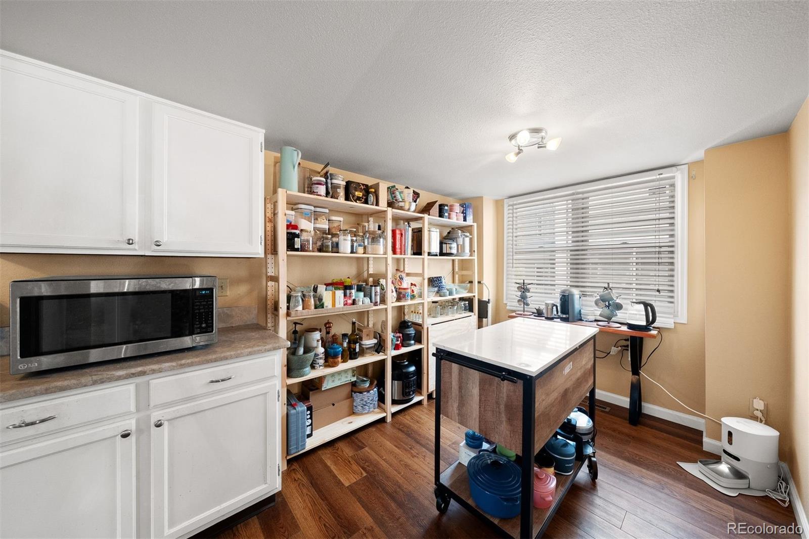 MLS Image #11 for 11825 e cornell circle,aurora, Colorado