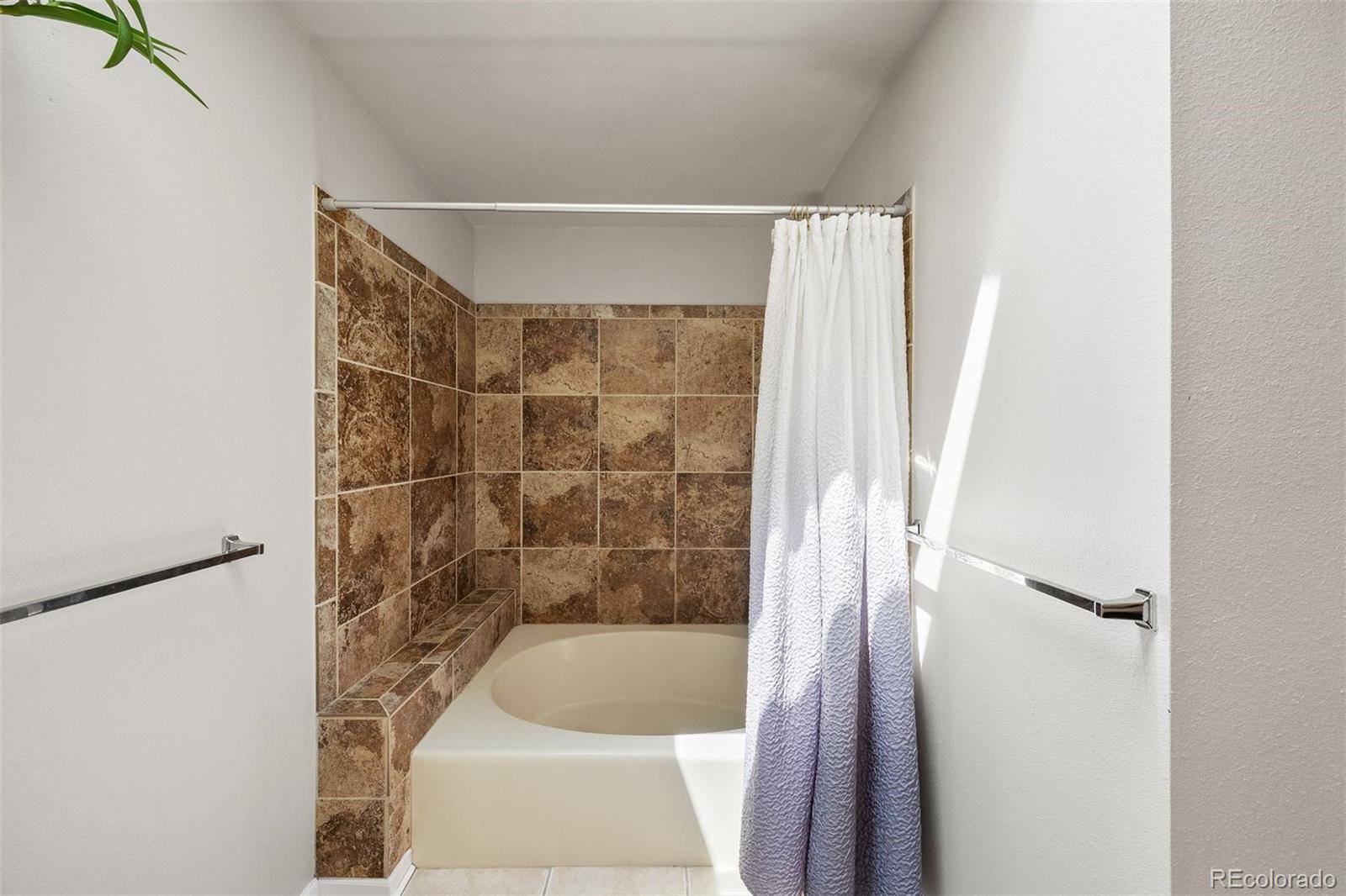 MLS Image #22 for 11825 e cornell circle,aurora, Colorado