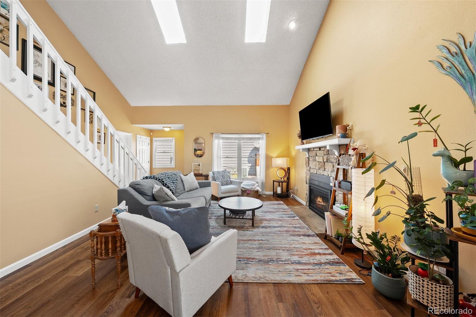 MLS Image #4 for 11825 e cornell circle,aurora, Colorado