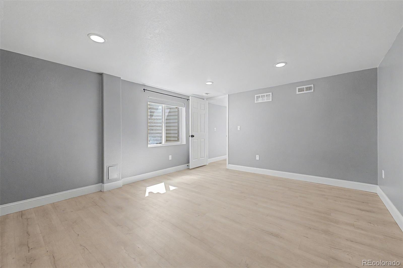 MLS Image #40 for 15656 e 107th way,commerce city, Colorado
