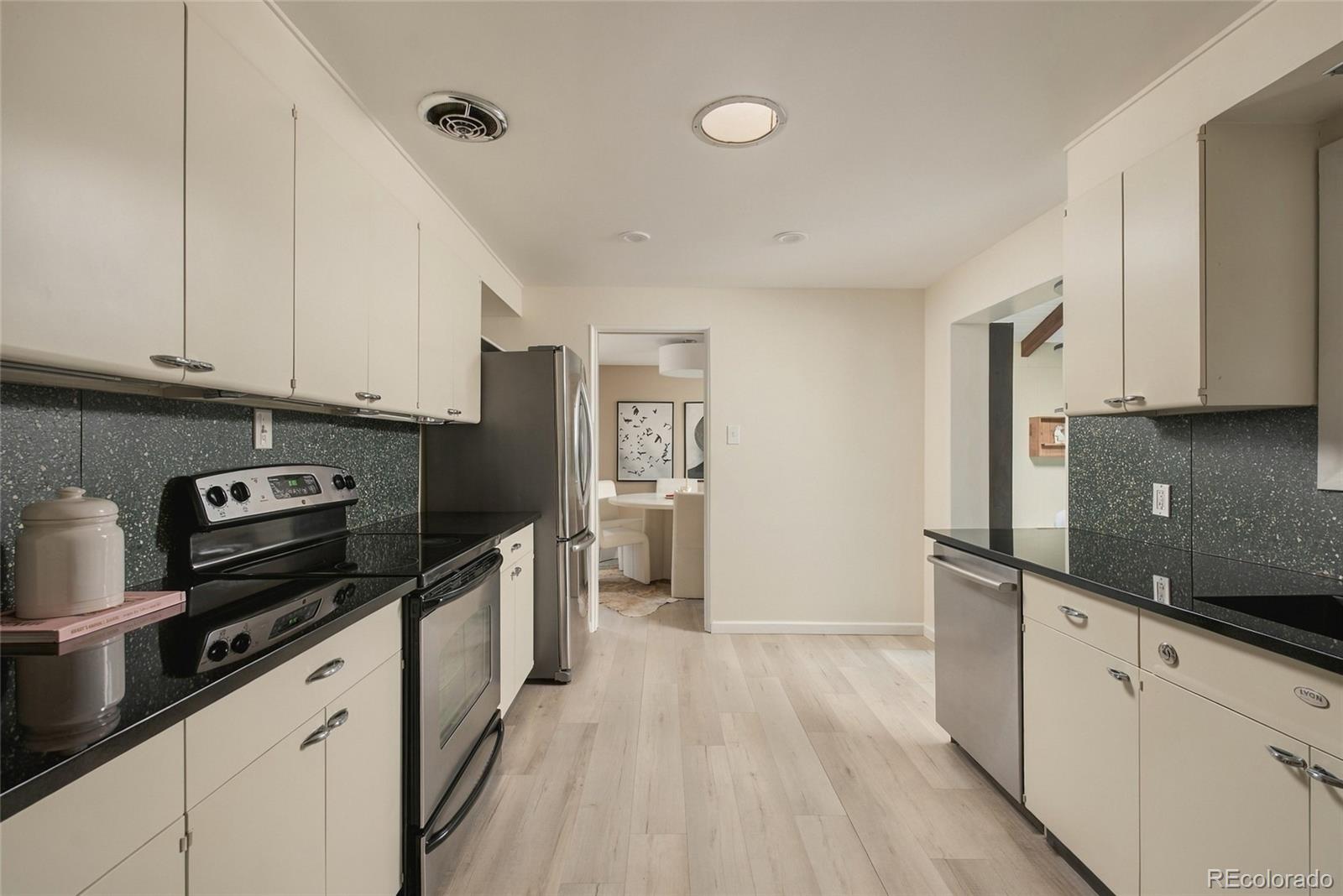 MLS Image #28 for 4050  field drive,wheat ridge, Colorado
