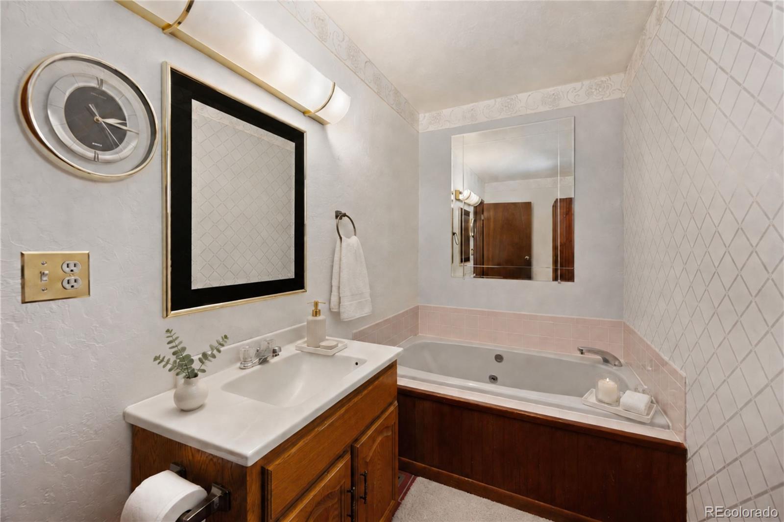MLS Image #7 for 4360  green mountain drive,livermore, Colorado