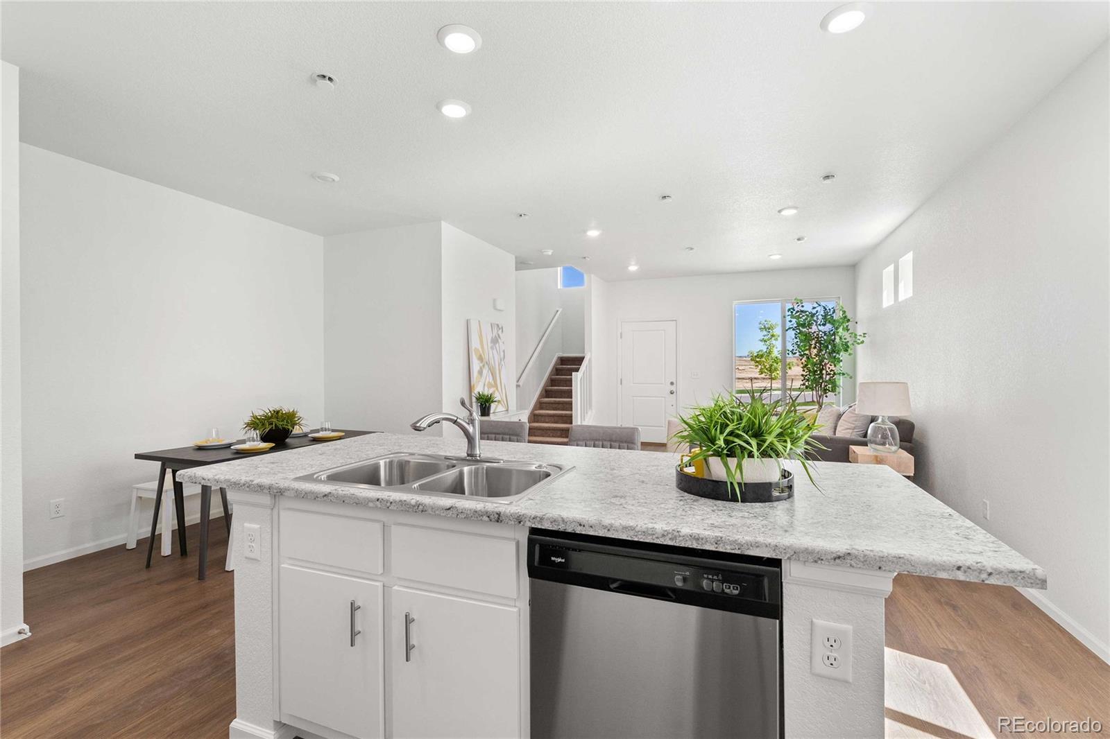 MLS Image #3 for 22391 e 46th avenue,aurora, Colorado