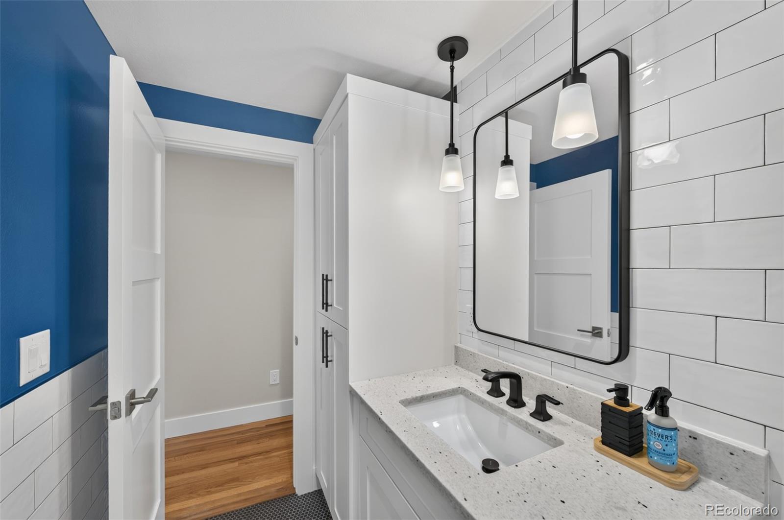 MLS Image #16 for 2860 s jay street,denver, Colorado