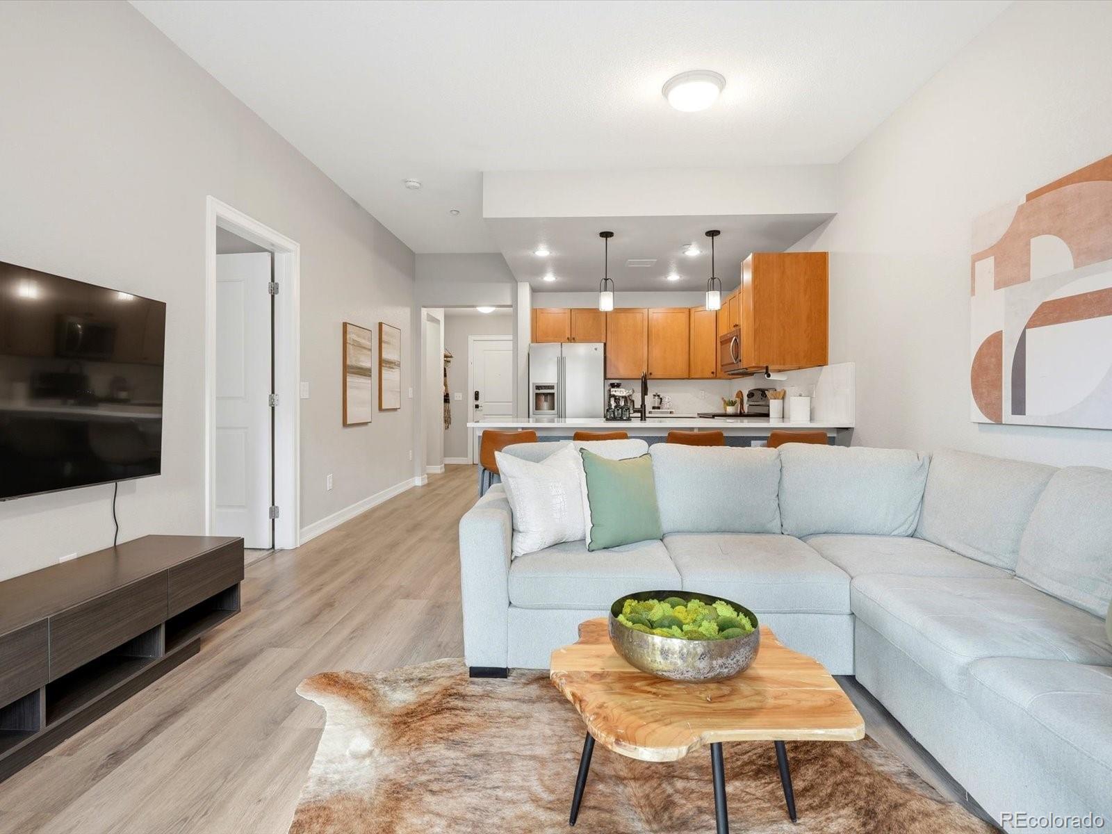 MLS Image #17 for 2200 s university boulevard,denver, Colorado
