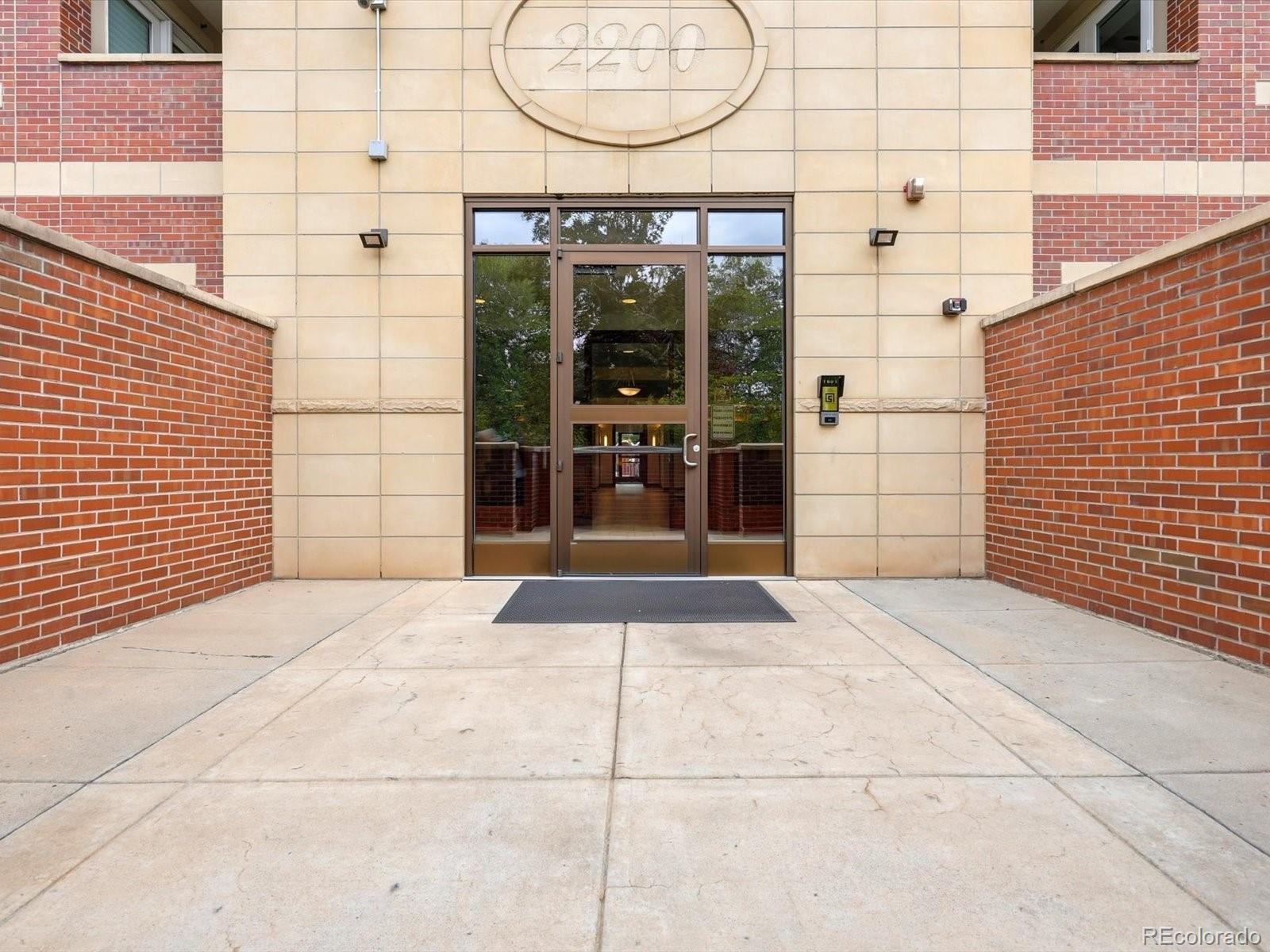 MLS Image #2 for 2200 s university boulevard,denver, Colorado