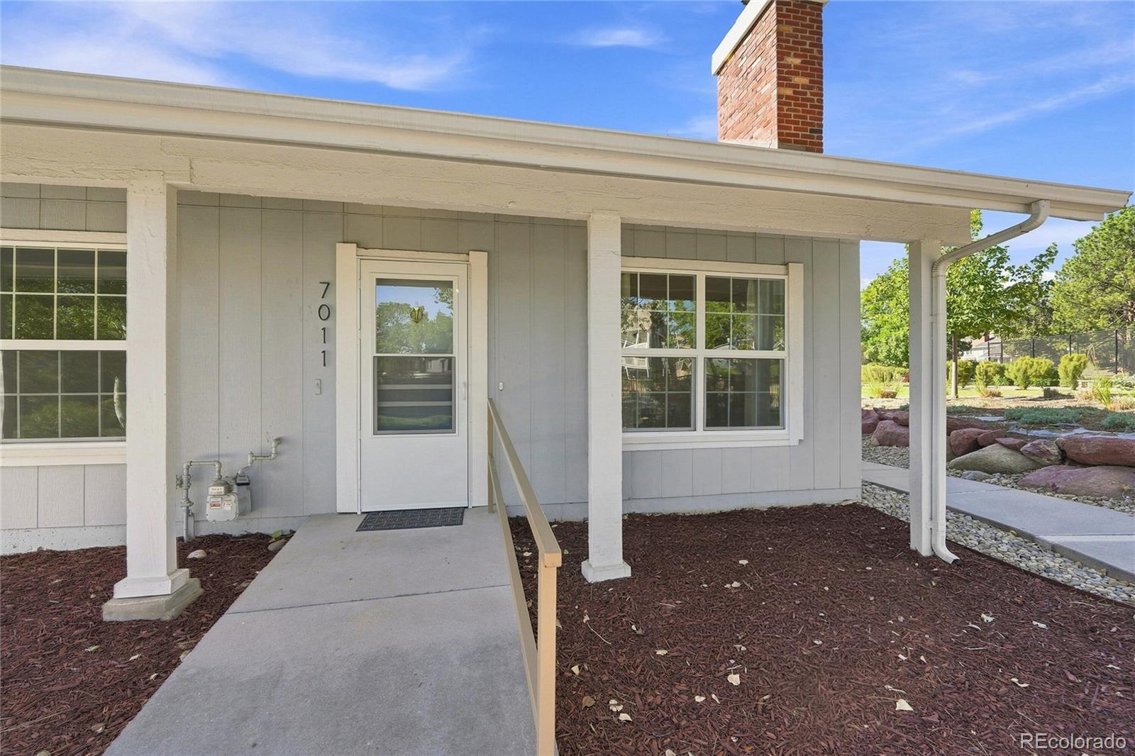 MLS Image #2 for 7011 s knolls way,centennial, Colorado