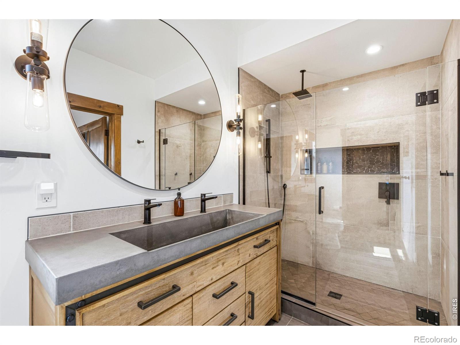 MLS Image #28 for 1721  theater way,estes park, Colorado