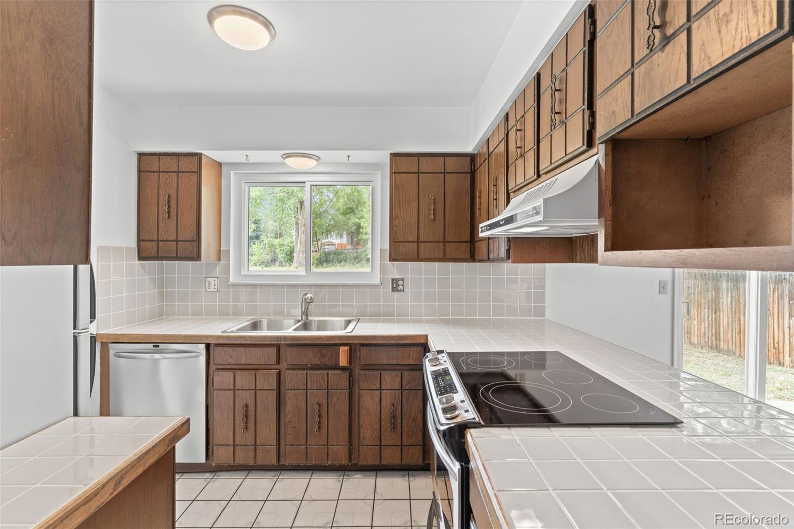 MLS Image #15 for 9424 w 75th way,arvada, Colorado