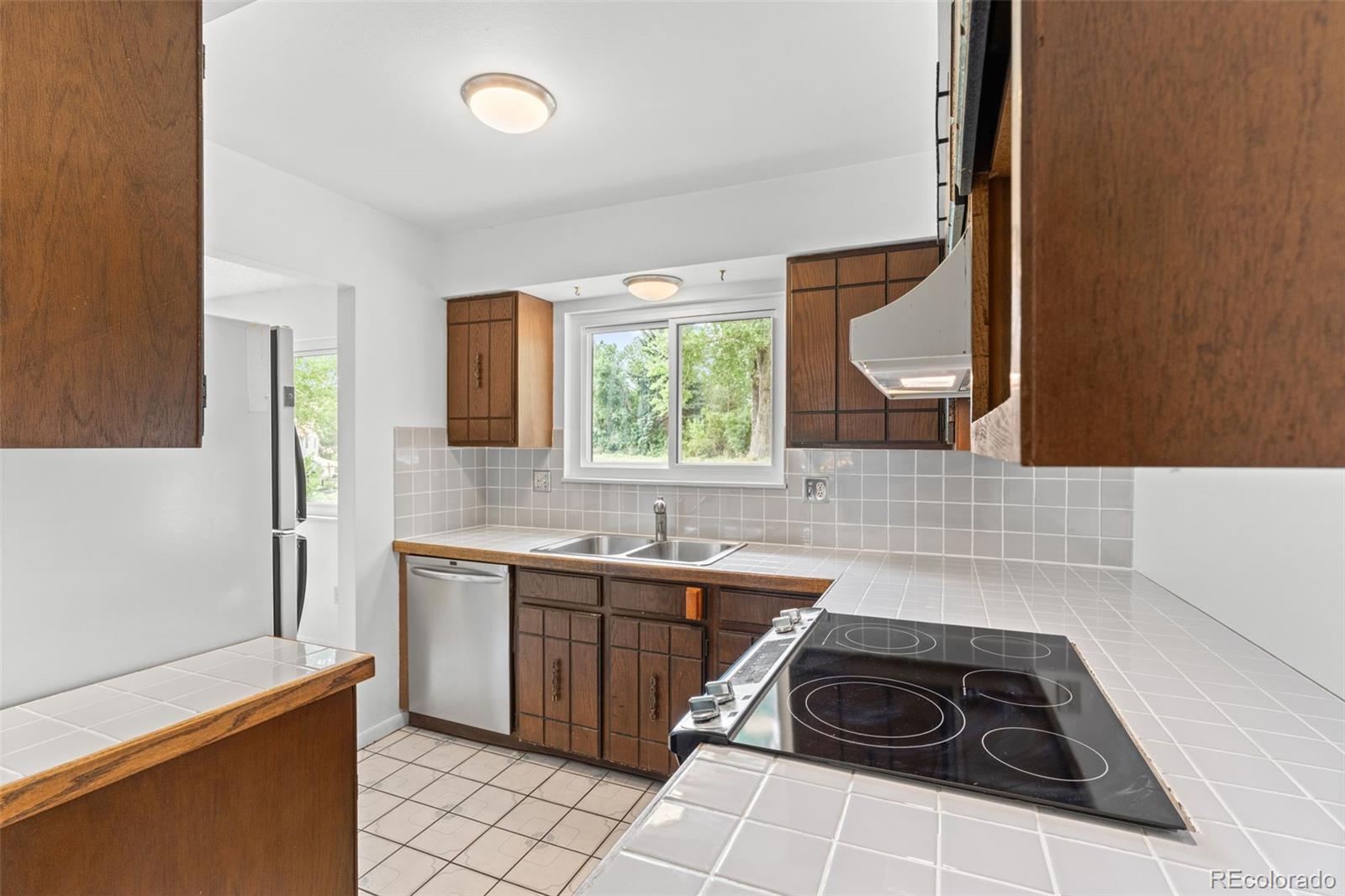 MLS Image #16 for 9424 w 75th way,arvada, Colorado