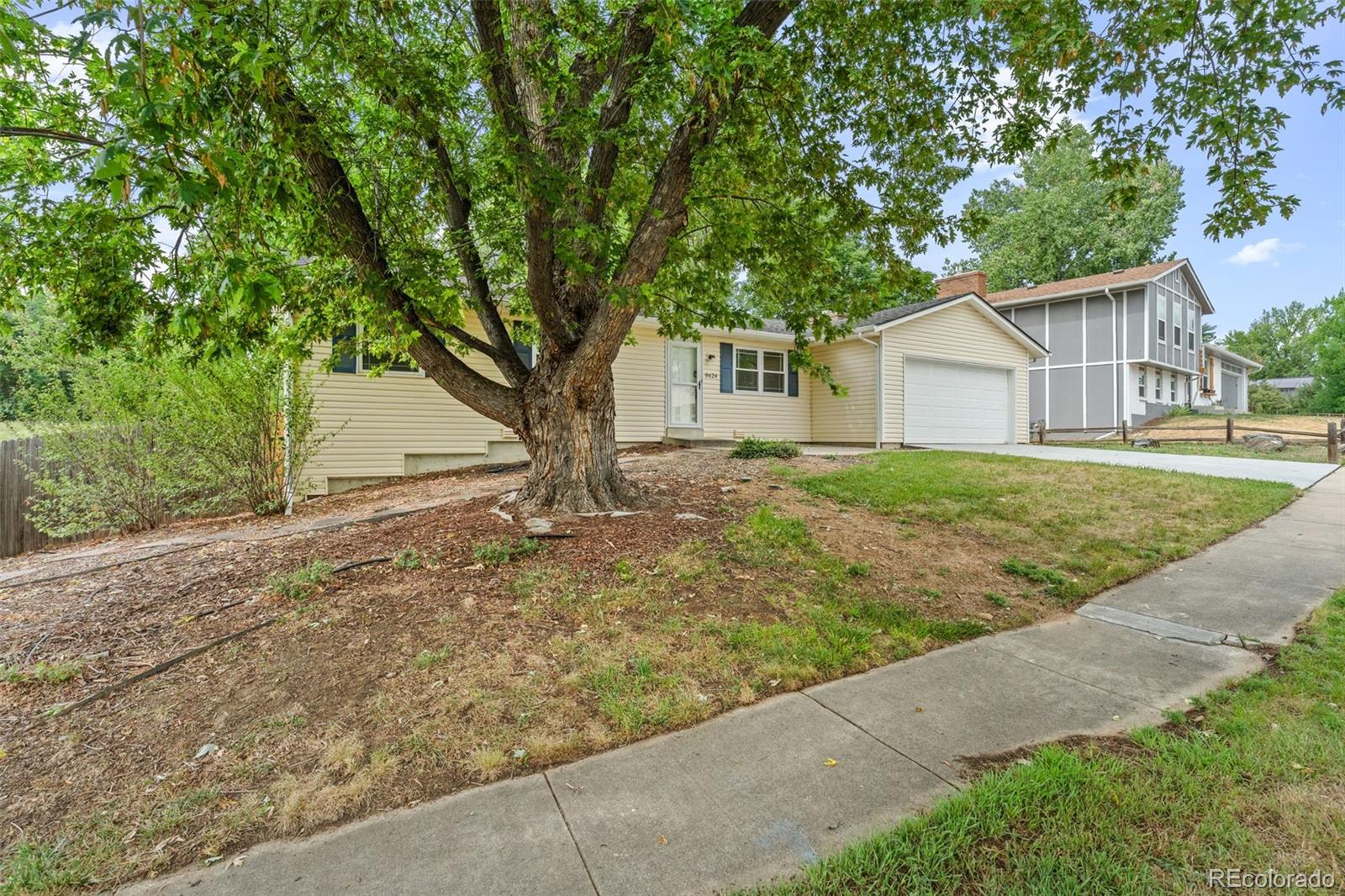 MLS Image #2 for 9424 w 75th way,arvada, Colorado