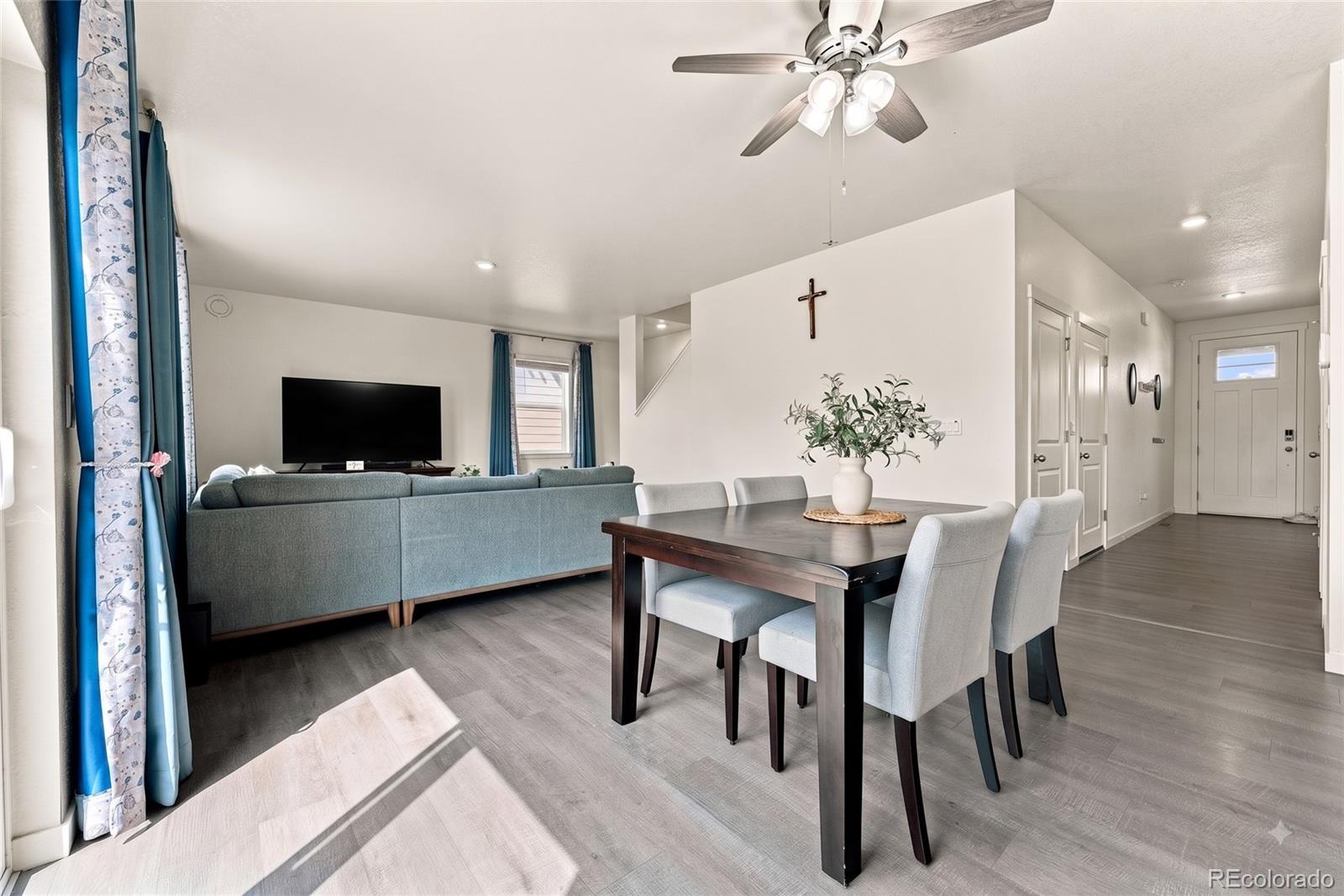 MLS Image #12 for 430  thrush place,johnstown, Colorado