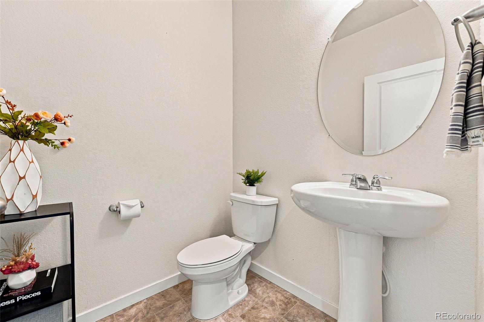 MLS Image #15 for 430  thrush place,johnstown, Colorado