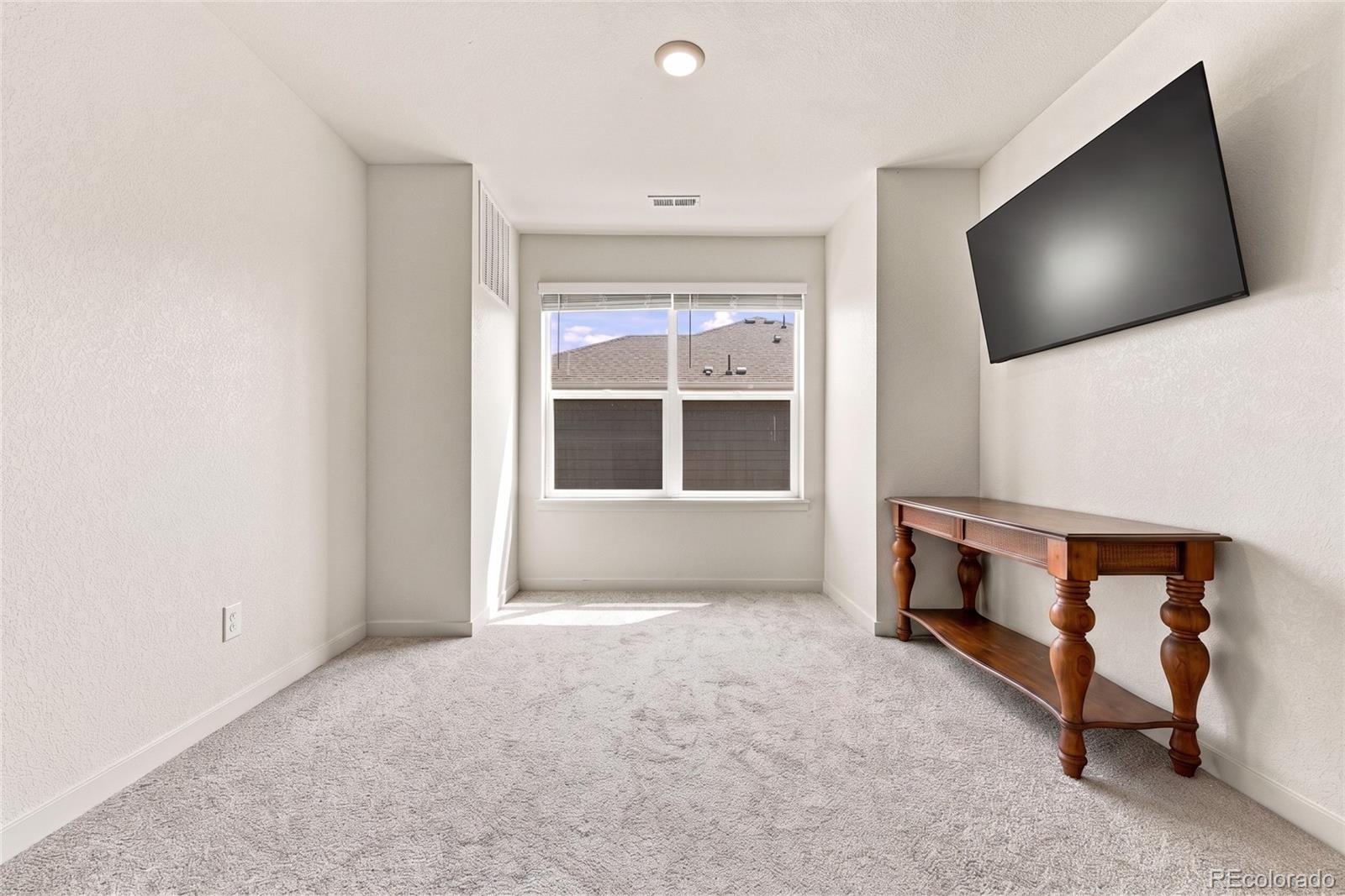 MLS Image #23 for 430  thrush place,johnstown, Colorado