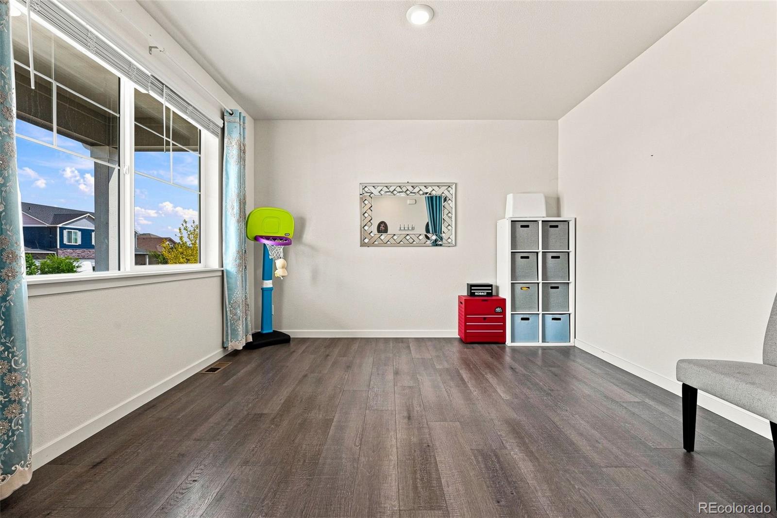 MLS Image #3 for 430  thrush place,johnstown, Colorado