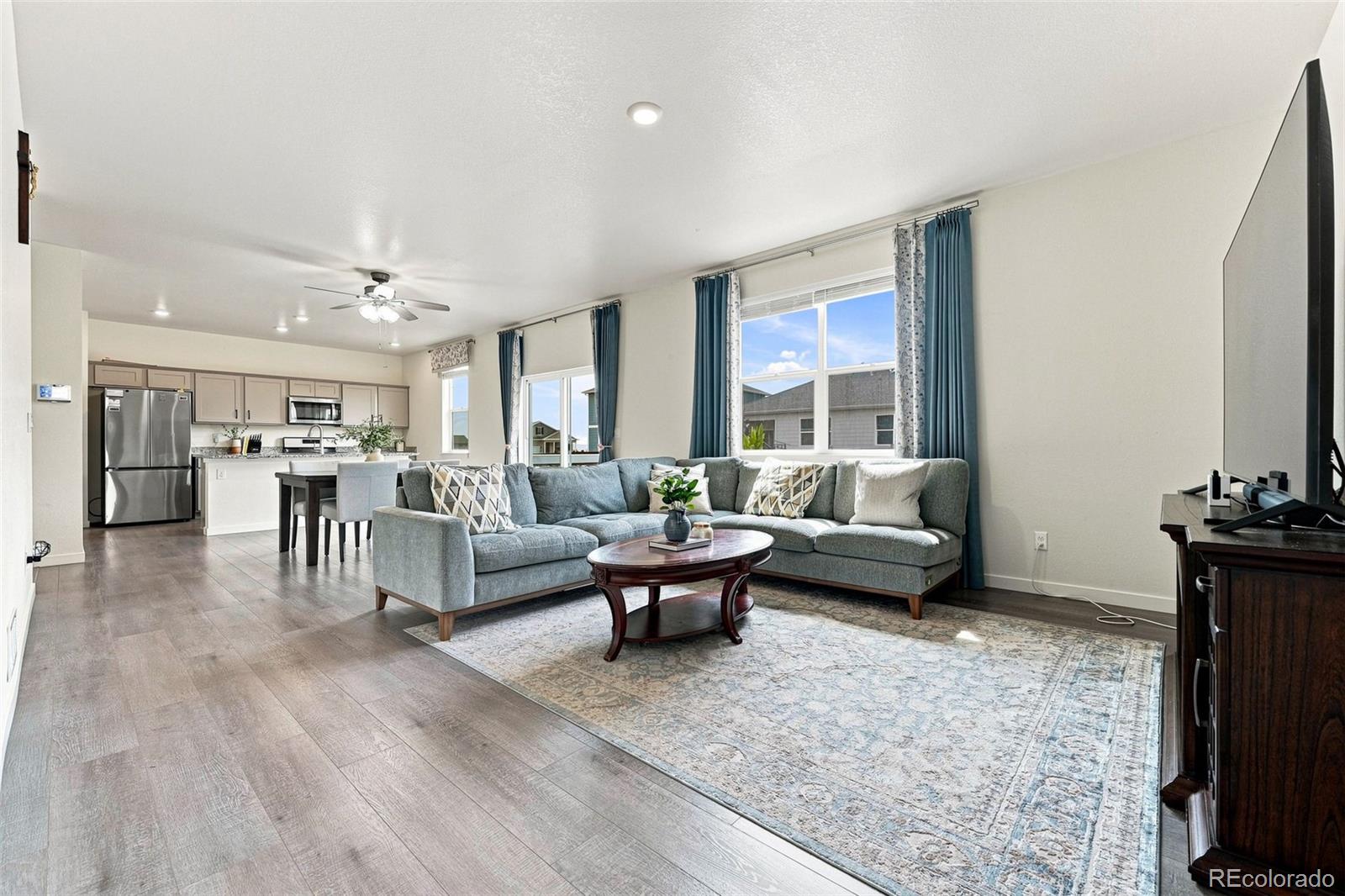 MLS Image #5 for 430  thrush place,johnstown, Colorado