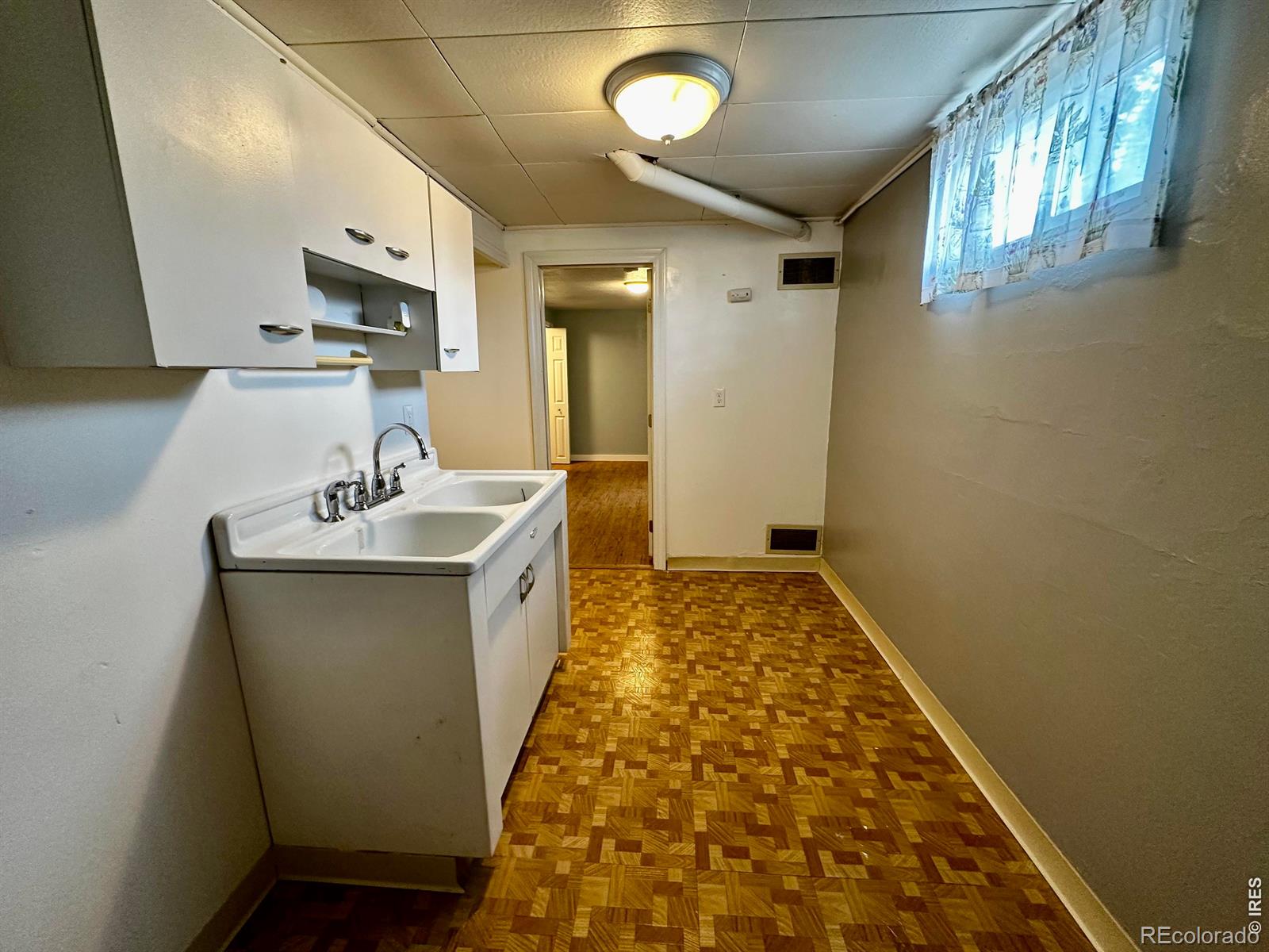 MLS Image #18 for 501  delta avenue,akron, Colorado