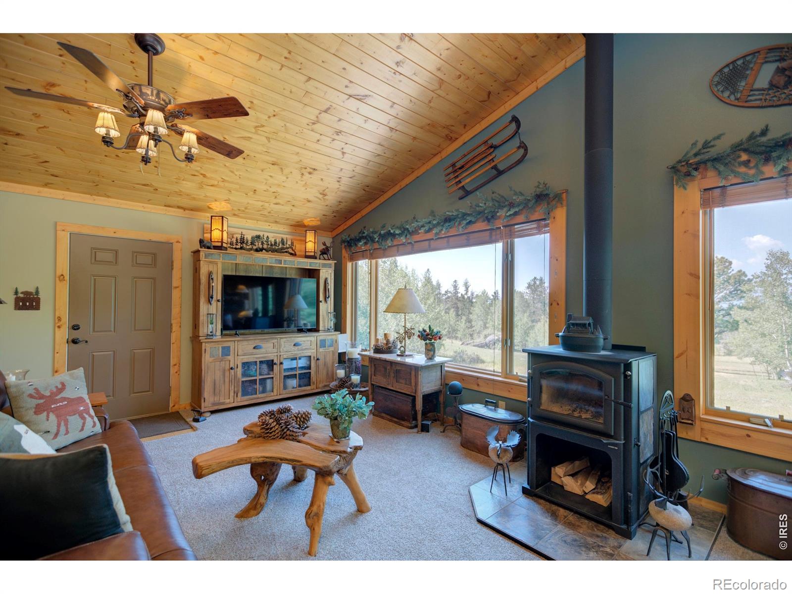 MLS Image #13 for 6727  storm mountain drive,drake, Colorado