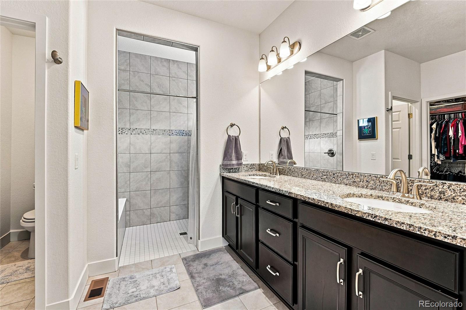 MLS Image #18 for 20412 e 52nd avenue,denver, Colorado