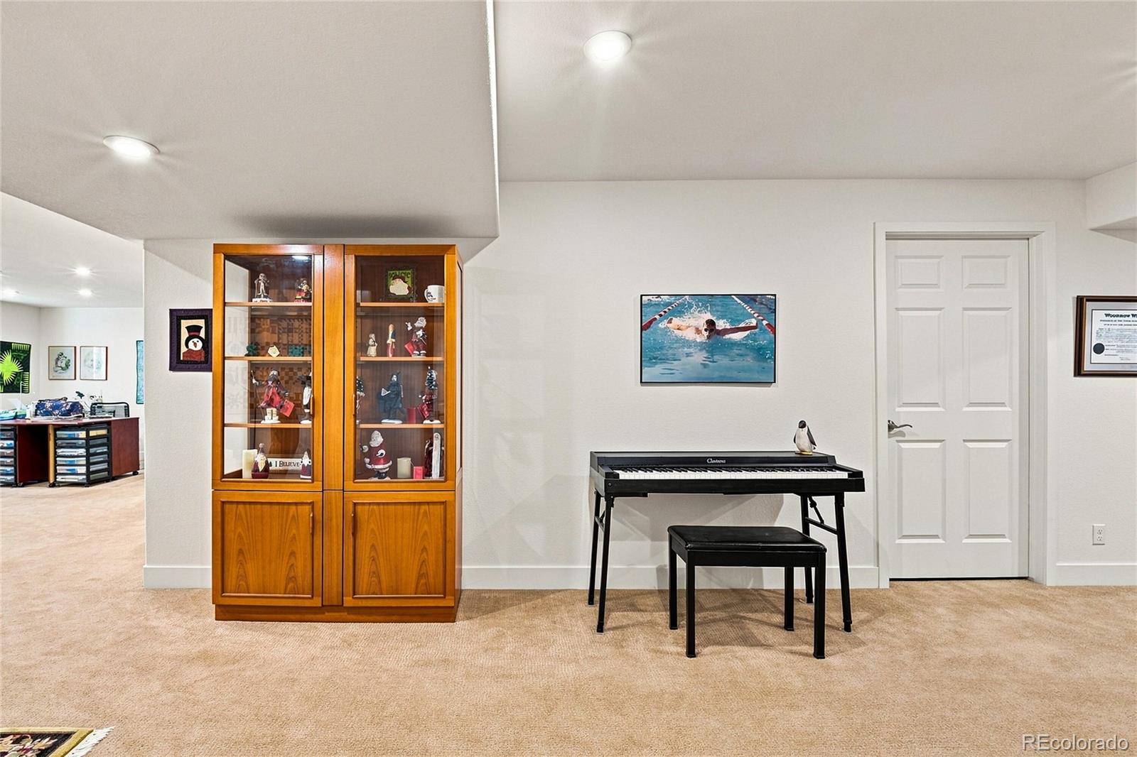 MLS Image #30 for 20412 e 52nd avenue,denver, Colorado