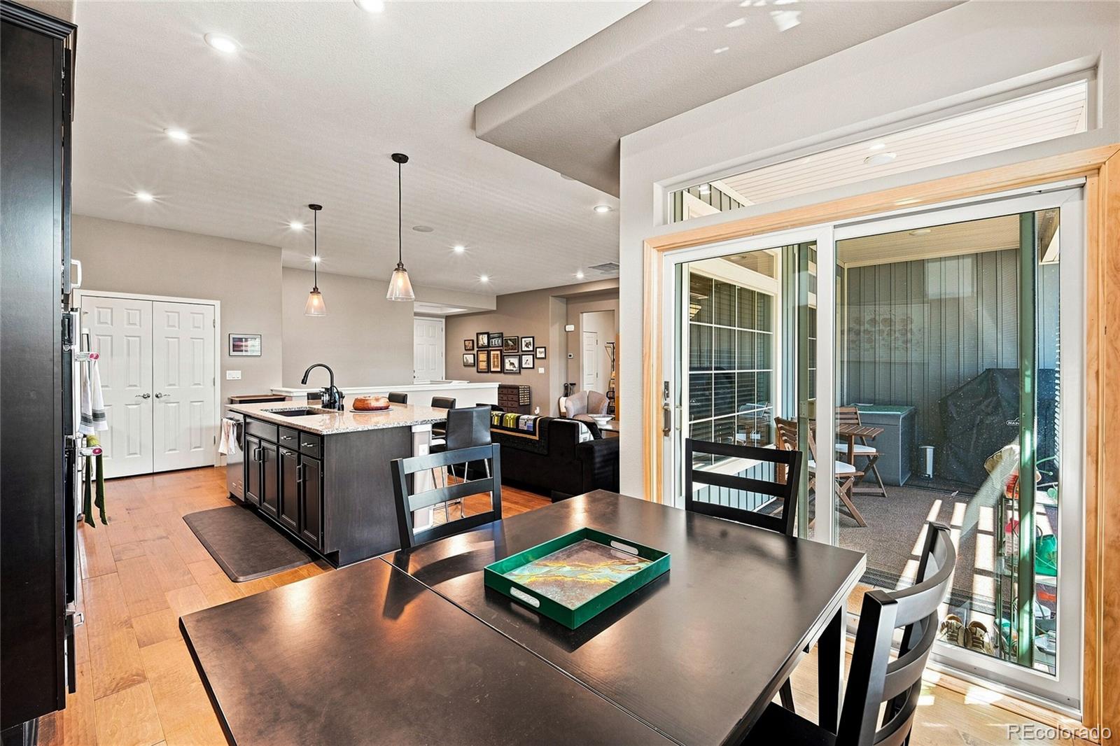 MLS Image #5 for 20412 e 52nd avenue,denver, Colorado