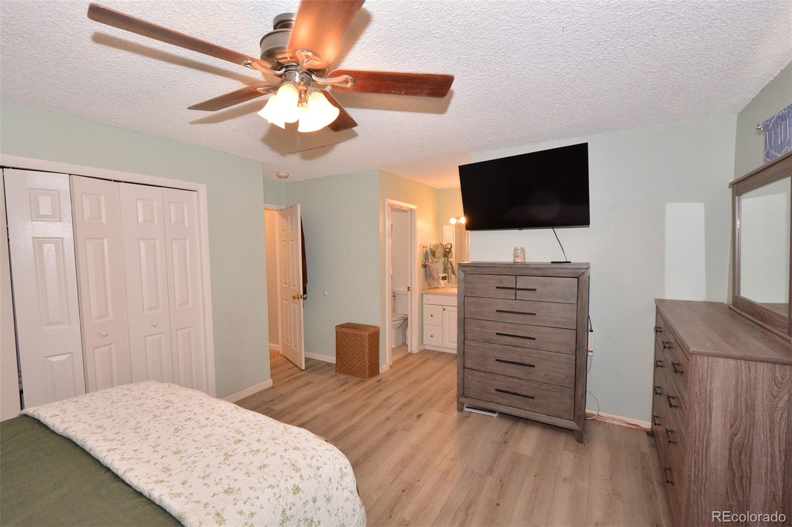 MLS Image #12 for 647  red cliff road,colorado springs, Colorado