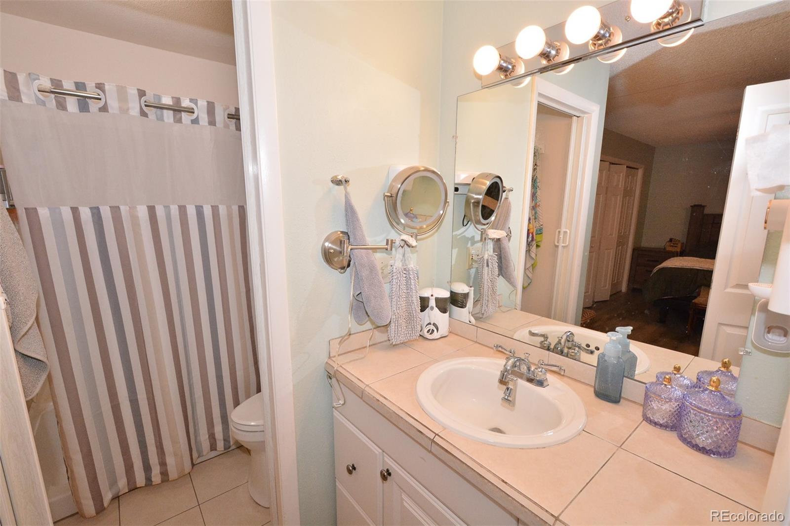 MLS Image #13 for 647  red cliff road,colorado springs, Colorado