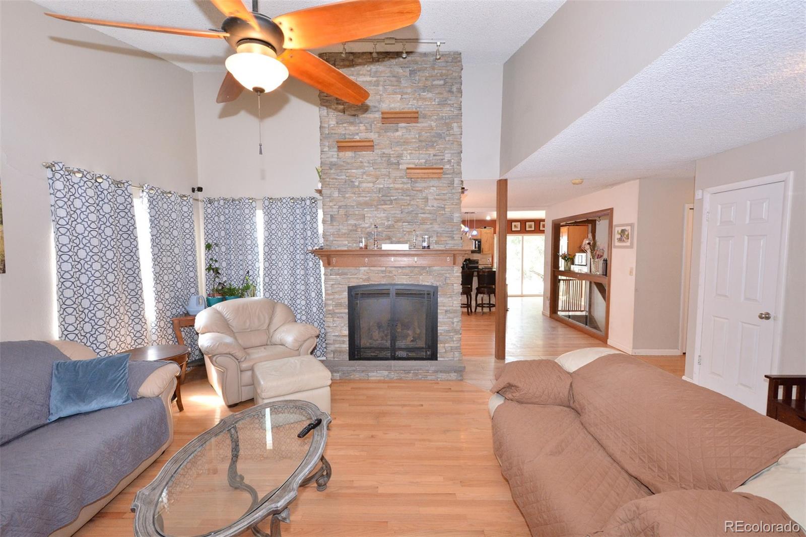 MLS Image #4 for 647  red cliff road,colorado springs, Colorado