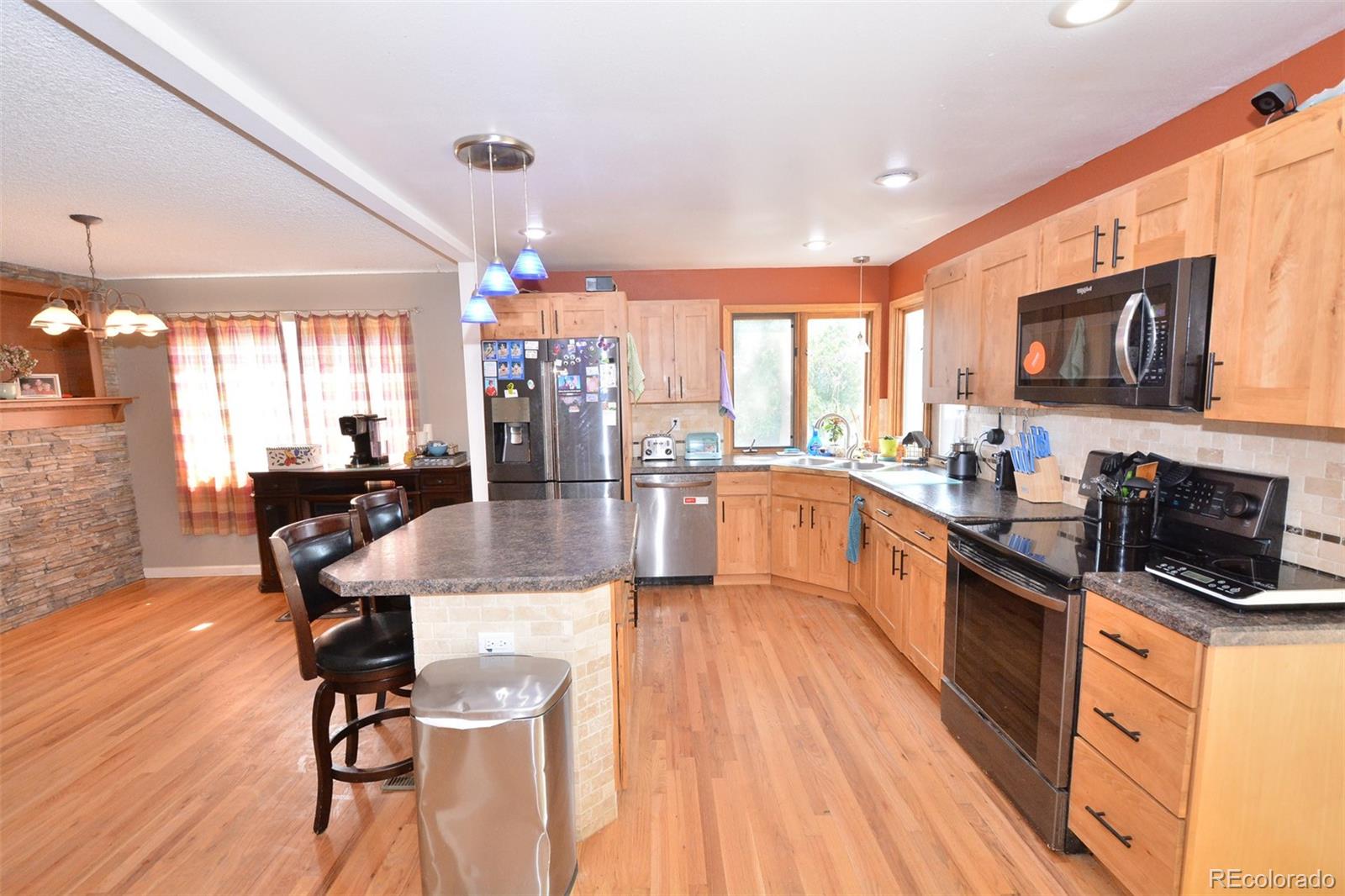 MLS Image #7 for 647  red cliff road,colorado springs, Colorado